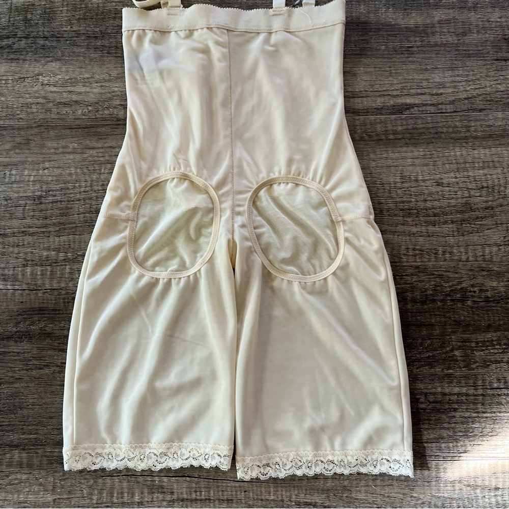 Feelingirl Shapewear Size Medium